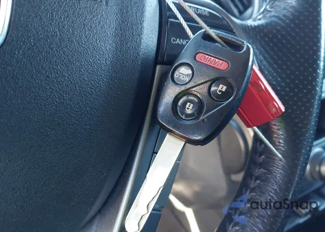 2014 Honda Pilot Touring из США, поврежденный, VIN 5FNYF4H99EB021160